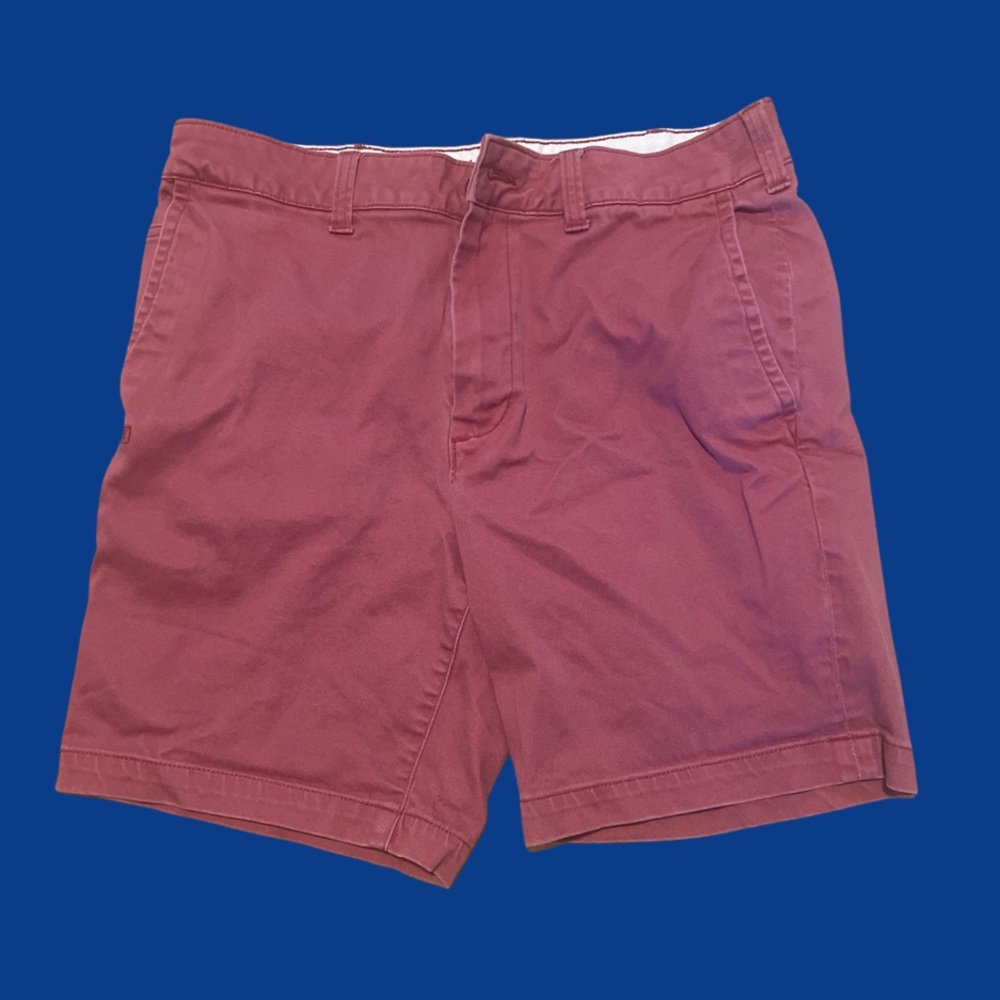 Red American Eagle flex shorts